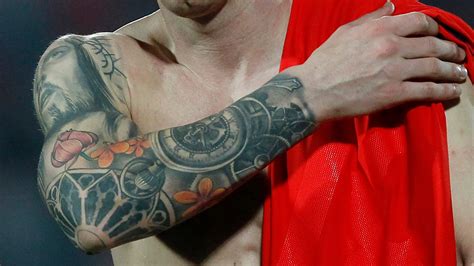 messi tattoo hand